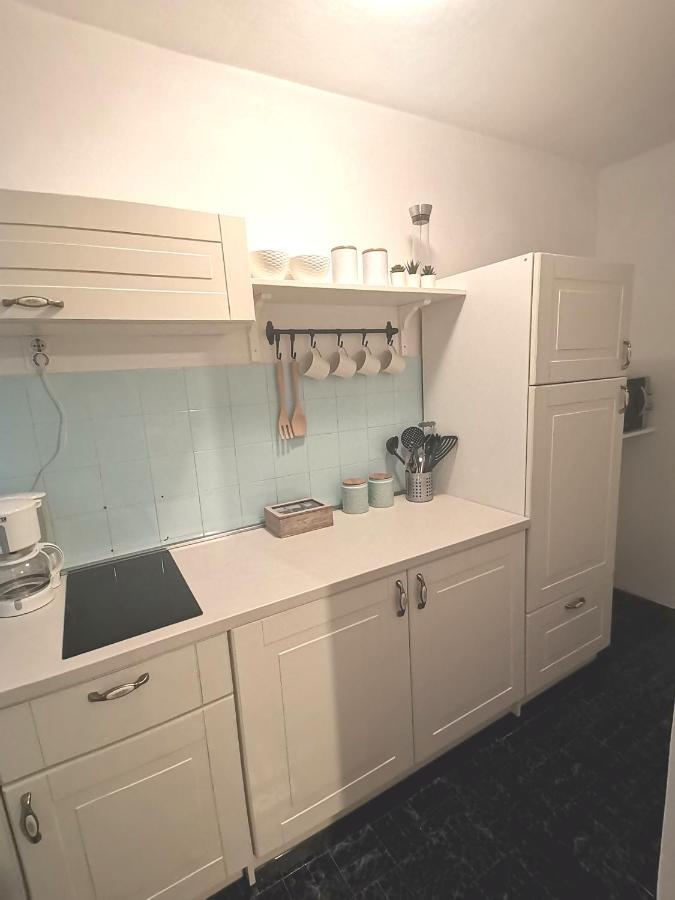Apartment Lora Цриквеница Экстерьер фото