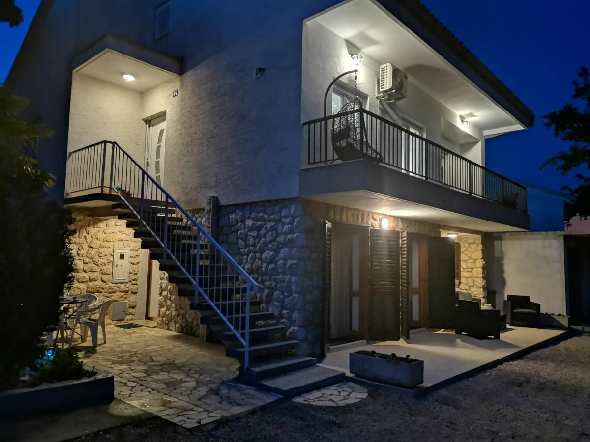 Apartment Lora Цриквеница Экстерьер фото
