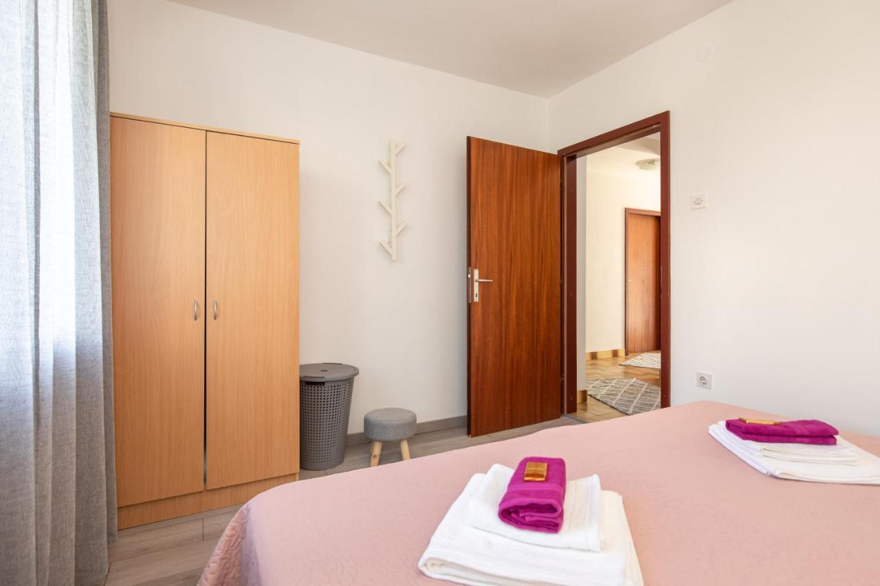 Apartment Lora Цриквеница Экстерьер фото