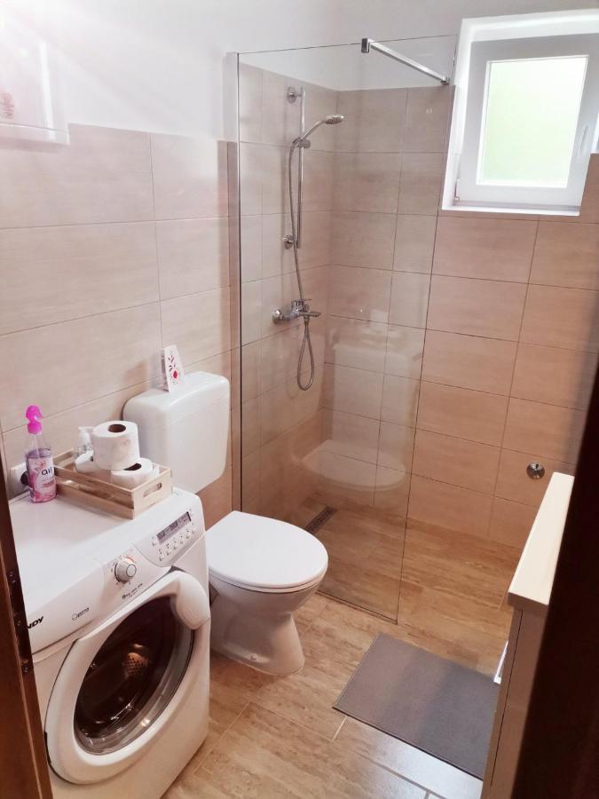 Apartment Lora Цриквеница Экстерьер фото