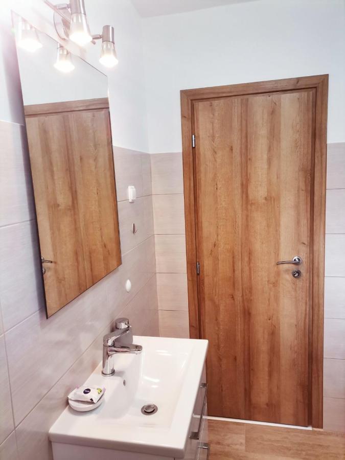 Apartment Lora Цриквеница Экстерьер фото